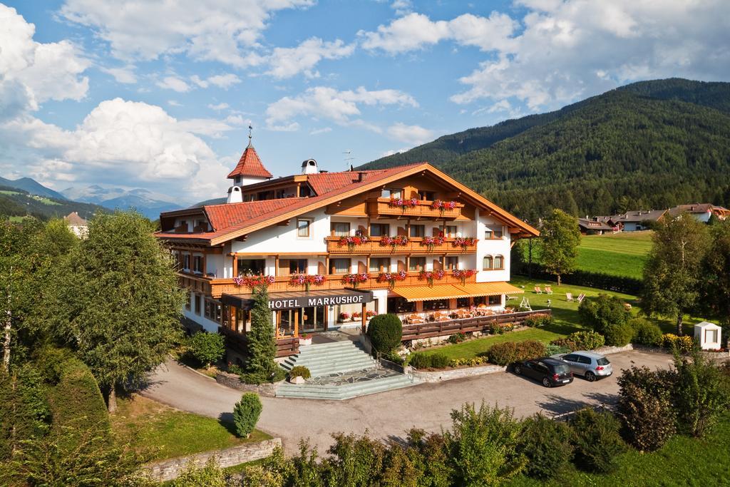 Hotel Markushof 3***S Olang Exterior photo